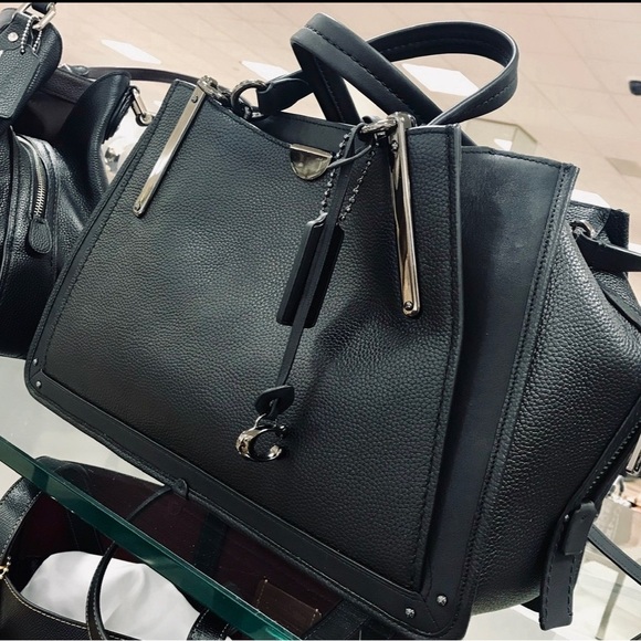 Gorgeous Rare 💯Authentic Coach Dreamers 36 Bag ✨🖤 - Picture 4 of 10